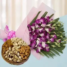 Flowers with Dry Fruits