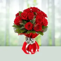 12 Red Roses Gift