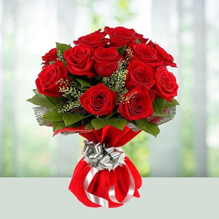 12 Red Roses Gift