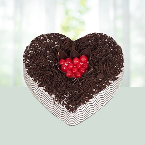 2Kg Blackforest Heart Shape Cake 