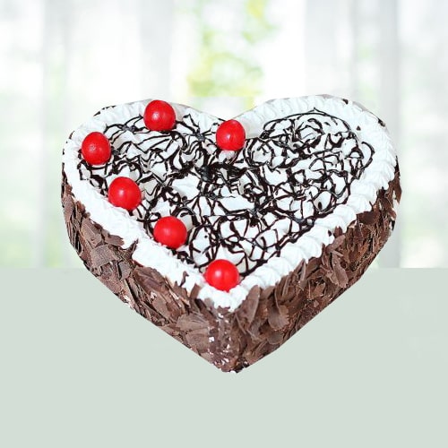 Delicious Heart Shape Blackforest Gateu 1kg 