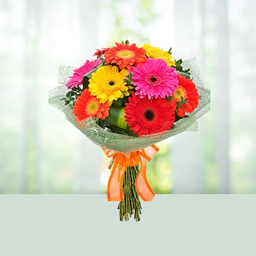 Elegant Flowers Bouquet of Gerbera 