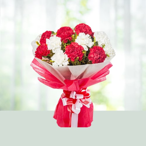 Flowers Bouquet of red n pink carnations