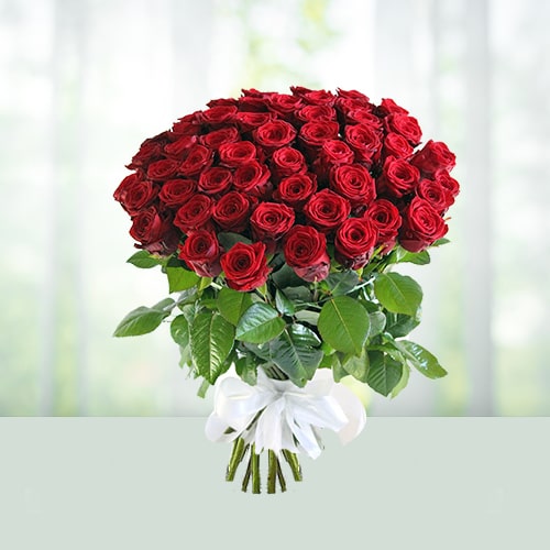 Flowers Bouquet of 100 red roses