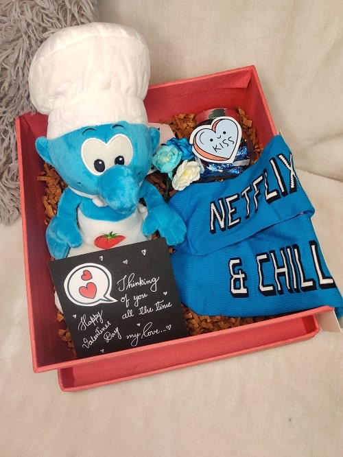 Love Gift-Smurflix