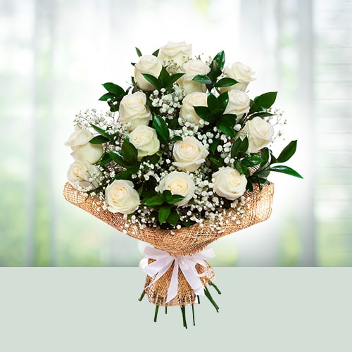 Flowers Bouquet of 15 White Roses 