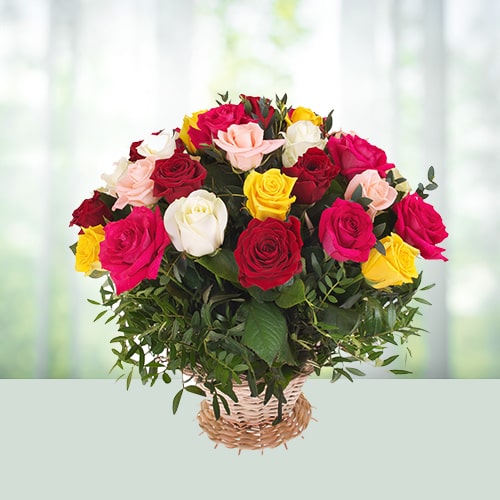 Order Bouquet of 16 Mix Roses Online