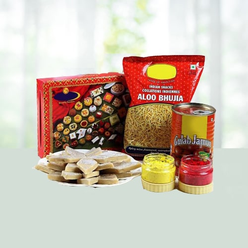 Holi Extravaganza Hamper 