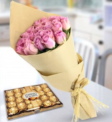 Order Flowers to UAE- Pink Roses and 24 Pieces Ferrerorocher Combo Online