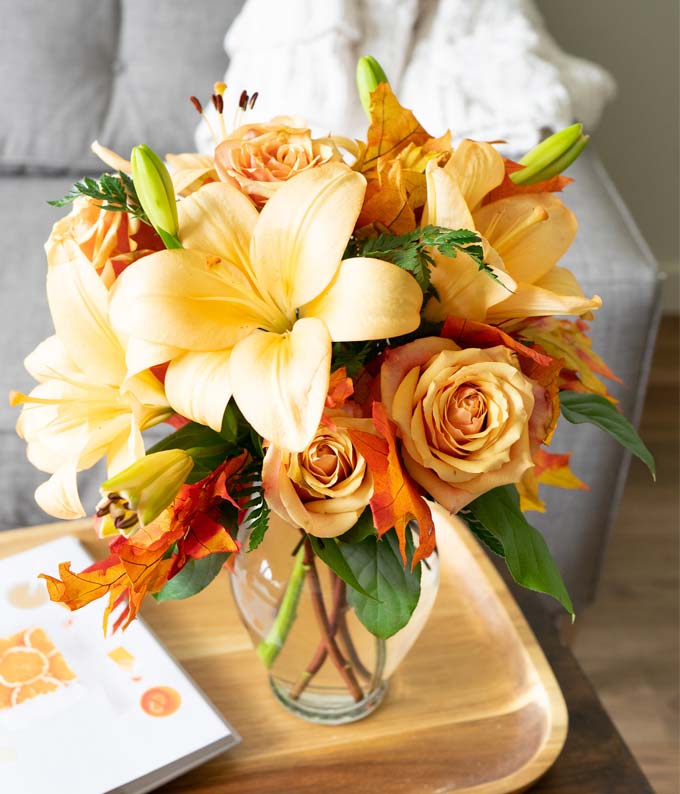 pw-send-flower-usa-orangelily-roses.jpg