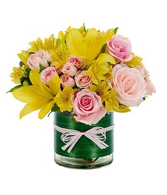 pw-send-flower-usa-yellow-pink-lilies-roses.jpg