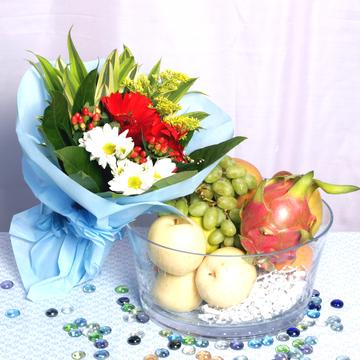 Sweet Surprise Fruit Hamper 