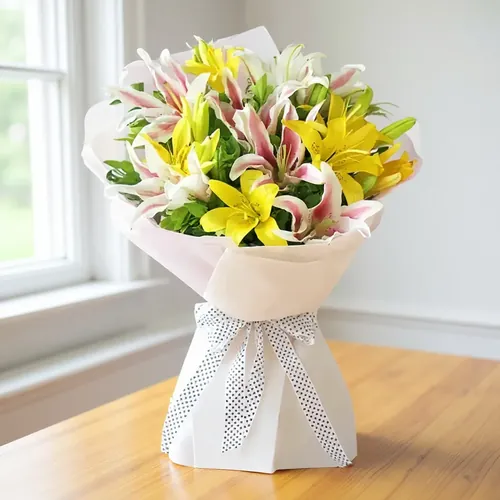Mixed lily Flowers Bouquet