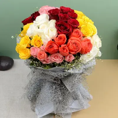 60 Mix Roses Bouquet