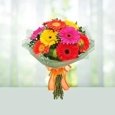 Elegant Flowers Bouquet of Gerbera