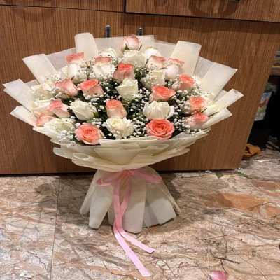 White N Peach Roses Bouquet